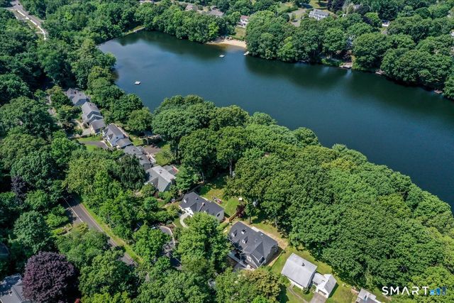 157 Samp Mortar Drive, Fairfield, CT 06824