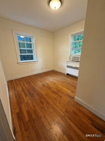 157 Samp Mortar Drive, Fairfield, CT 06824