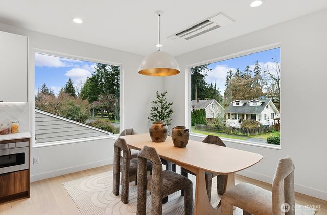 3218 47th Avenue SW, Seattle, WA 98116