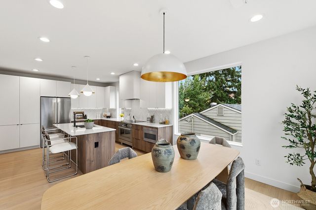 3218 47th Avenue SW, Seattle, WA 98116