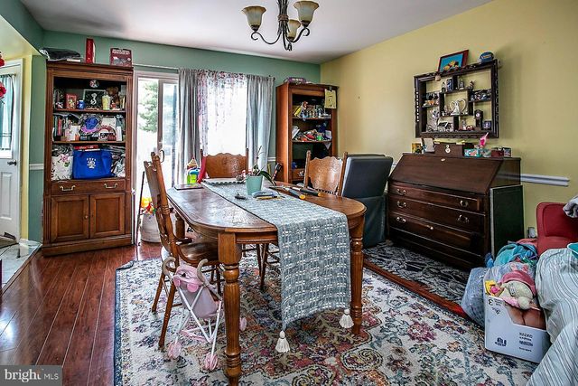 1107 SCHOOL HOUSE LN, Quakertown, PA 18951