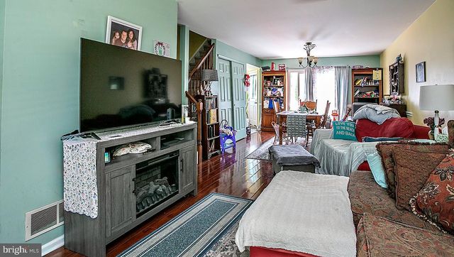 1107 SCHOOL HOUSE LN, Quakertown, PA 18951