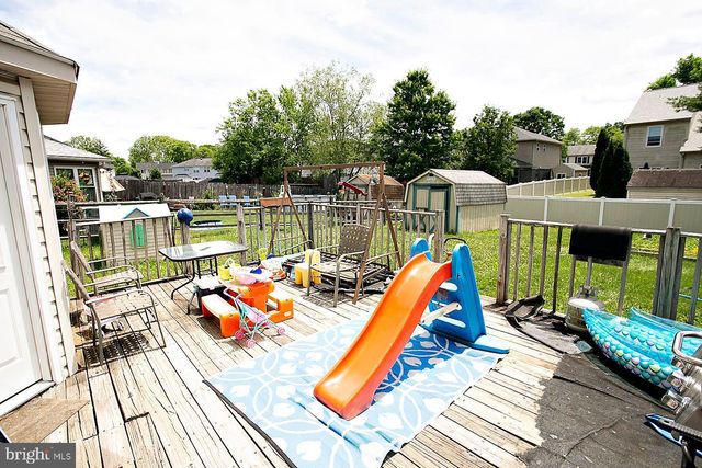 1107 SCHOOL HOUSE LN, Quakertown, PA 18951