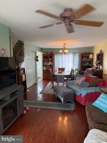 1107 SCHOOL HOUSE LN, Quakertown, PA 18951