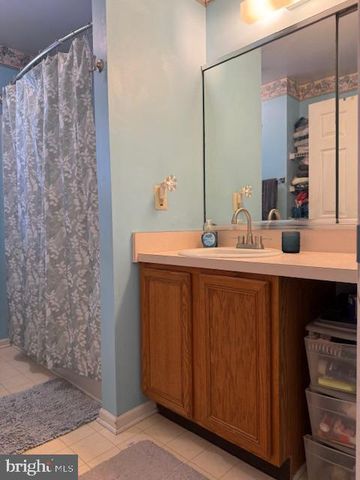 1107 SCHOOL HOUSE LN, Quakertown, PA 18951