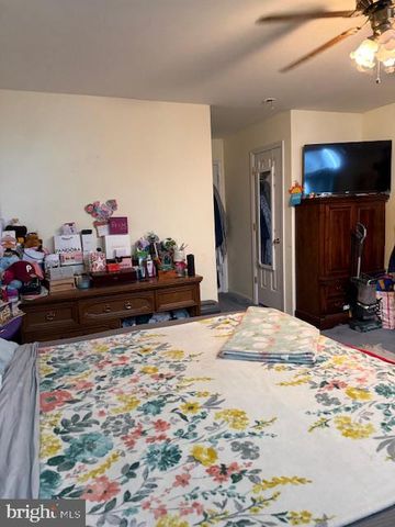 1107 SCHOOL HOUSE LN, Quakertown, PA 18951