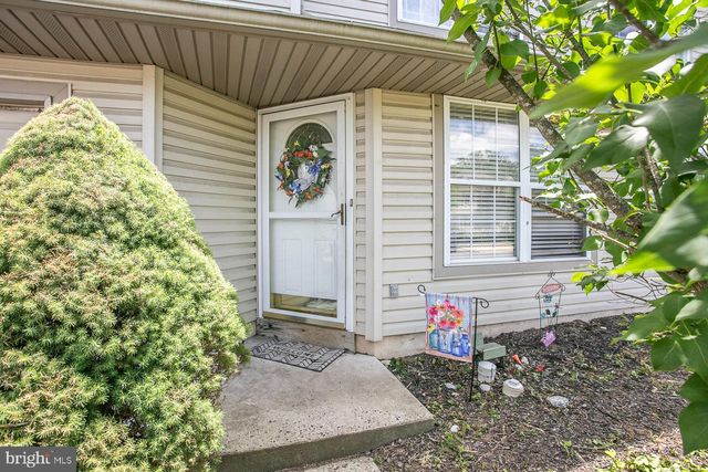 1107 SCHOOL HOUSE LN, Quakertown, PA 18951