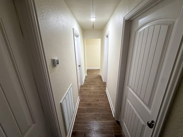 748 County Road 296d, Alvin, TX 77511