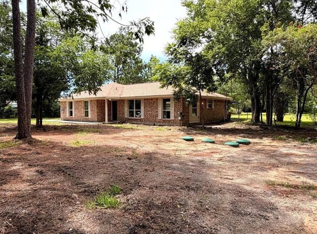 748 County Road 296d, Alvin, TX 77511