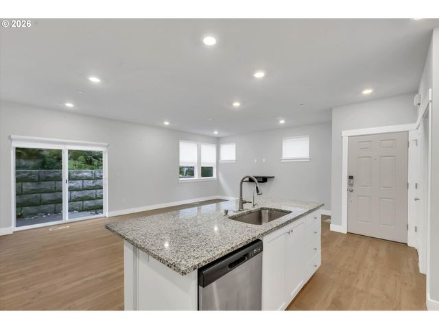 16646 Sw TOWNSVILLE St, Portland, OR 97224