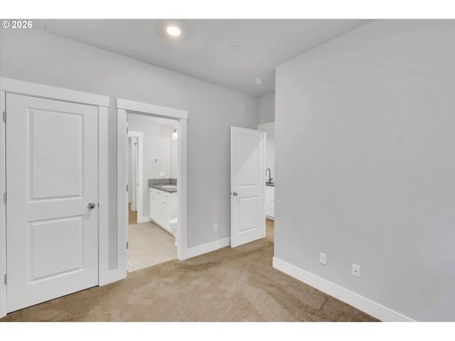 16646 Sw TOWNSVILLE St, Portland, OR 97224