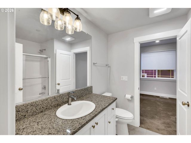 16646 Sw TOWNSVILLE St, Portland, OR 97224