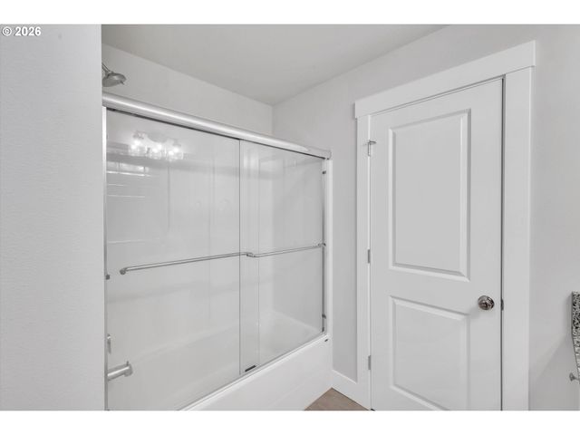 16646 Sw TOWNSVILLE St, Portland, OR 97224