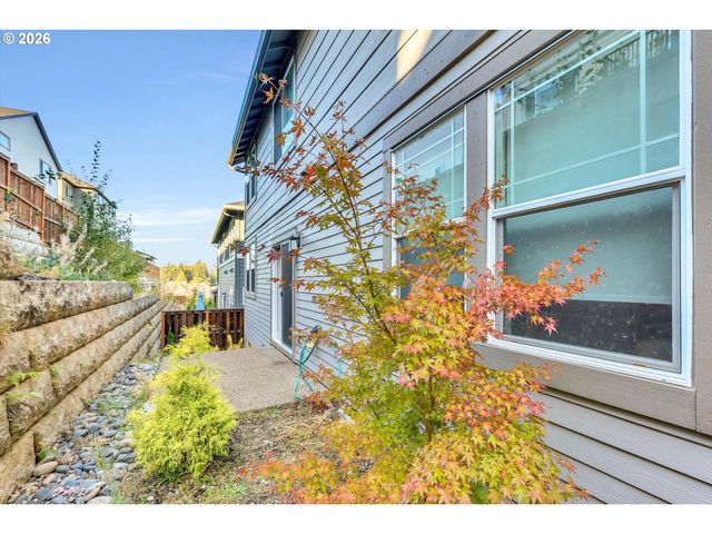 16646 Sw TOWNSVILLE St, Portland, OR 97224