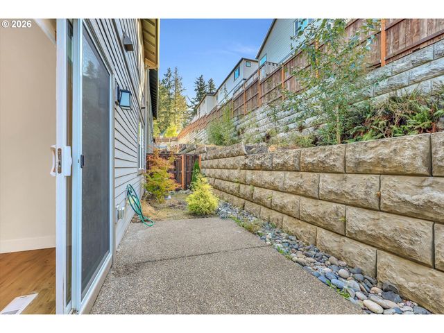 16646 Sw TOWNSVILLE St, Portland, OR 97224