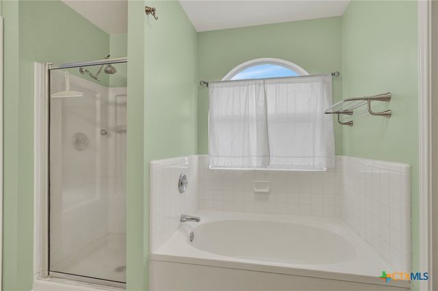 204 Falcon Ridge Drive, New Braunfels, TX 78130