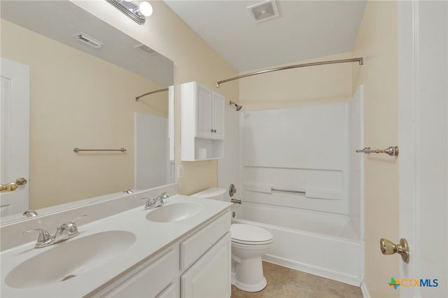 204 Falcon Ridge Drive, New Braunfels, TX 78130