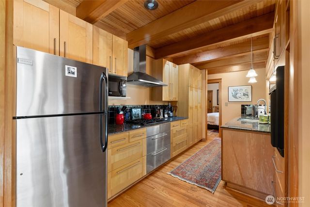 1517 Fairvew Street, Bellingham, WA 98229