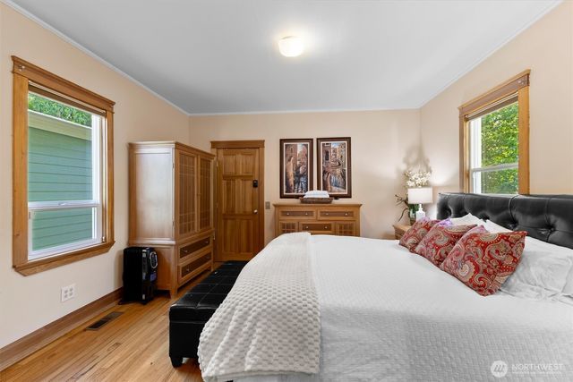 1517 Fairvew Street, Bellingham, WA 98229