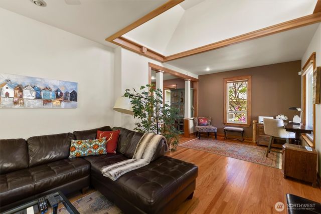 1517 Fairvew Street, Bellingham, WA 98229