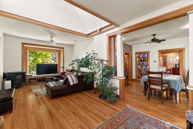 1517 Fairvew Street, Bellingham, WA 98229