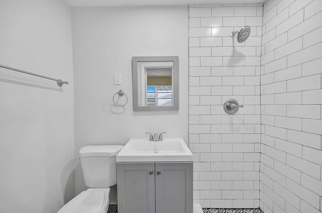 916 NE 18th Street, Fort Lauderdale, FL 33305