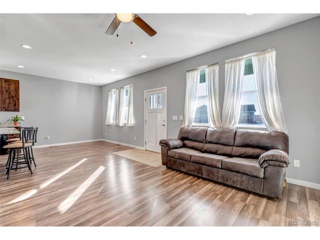 436 S 3rd Ave, Deer Trail, CO 80105