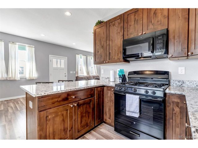 436 S 3rd Ave, Deer Trail, CO 80105