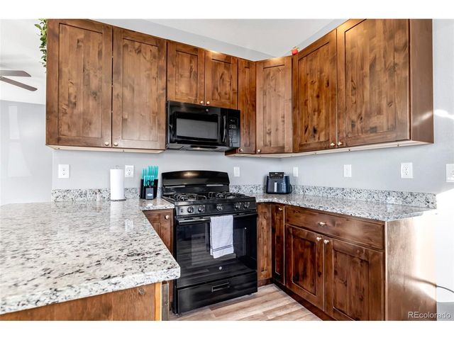 436 S 3rd Ave, Deer Trail, CO 80105