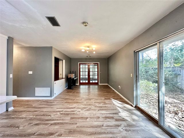 1629 NW 40TH TERRACE, Gainesville, FL 32605