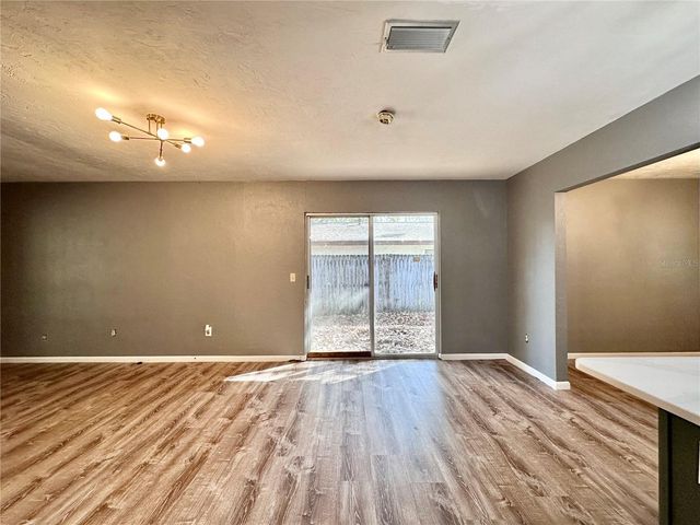 1629 NW 40TH TERRACE, Gainesville, FL 32605