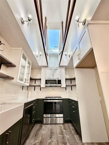 1629 NW 40TH TERRACE, Gainesville, FL 32605