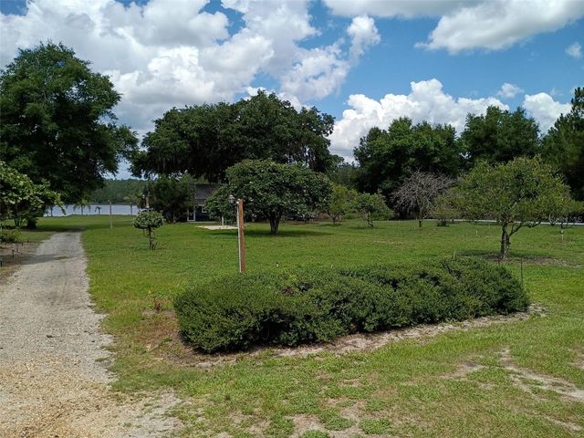 1403 BLACKWELDER ROAD, De Leon Springs, FL 32130
