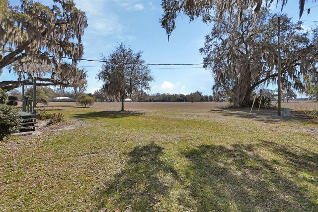1403 BLACKWELDER ROAD, De Leon Springs, FL 32130
