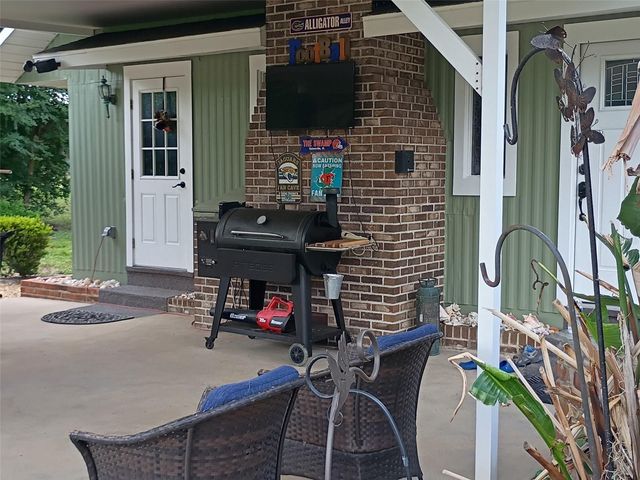 1403 BLACKWELDER ROAD, De Leon Springs, FL 32130