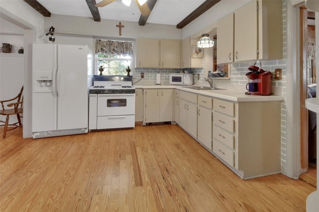 1403 BLACKWELDER ROAD, De Leon Springs, FL 32130