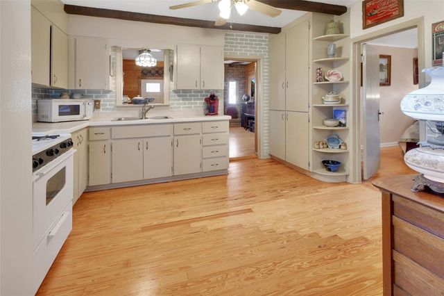 1403 BLACKWELDER ROAD, De Leon Springs, FL 32130