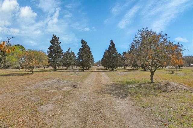1403 BLACKWELDER ROAD, De Leon Springs, FL 32130