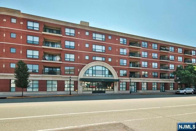 1 Orient Way 405, Rutherford, NJ 07070