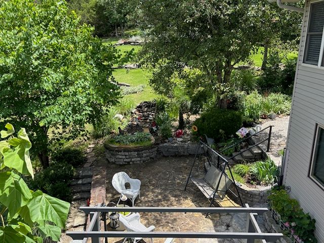 7 Larkspur Lane, Holiday Island, AR 72631