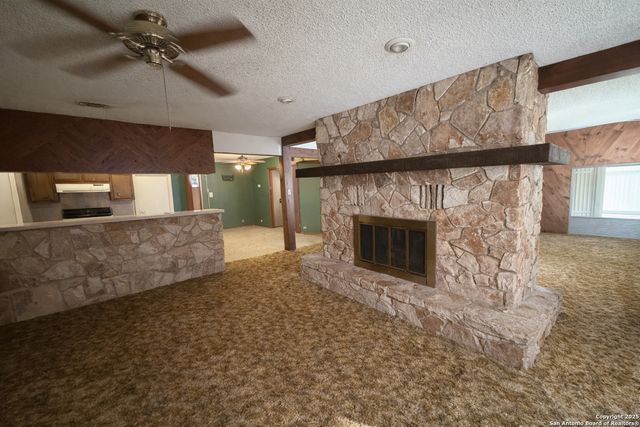 5822 GABOR DR, San Antonio, TX 78240