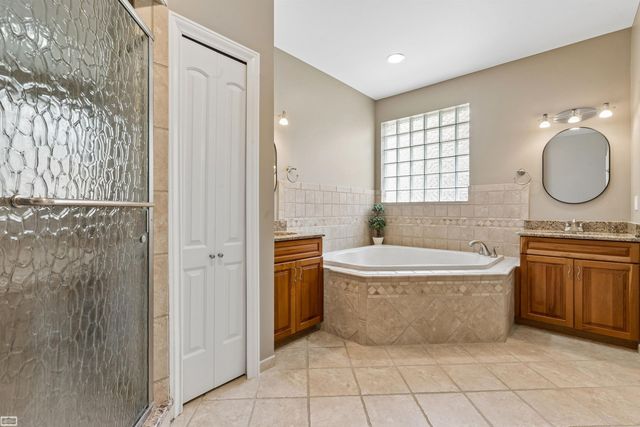 26578 Harvest Dr Drive, Chesterfield, MI 48051