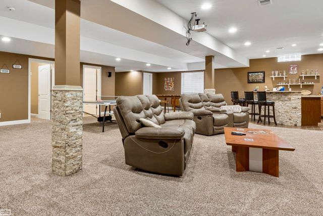 26578 Harvest Dr Drive, Chesterfield, MI 48051