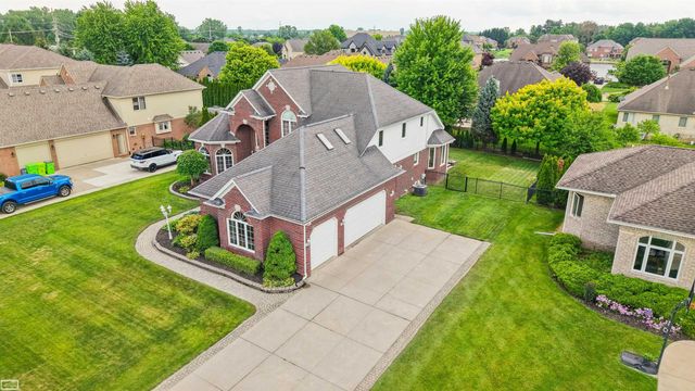 26578 Harvest Dr Drive, Chesterfield, MI 48051