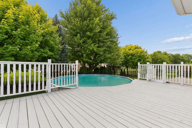 26578 Harvest Dr Drive, Chesterfield, MI 48051