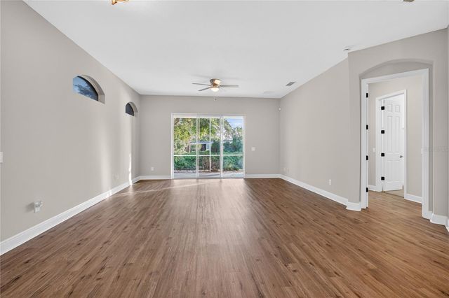 216 LAMONTE POINT COURT, Debary, FL 32713