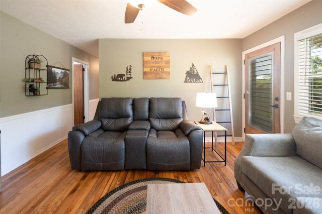 1928 Marigold Lane, Hudson, NC 28638