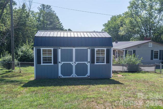 1928 Marigold Lane, Hudson, NC 28638