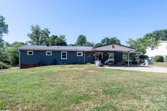 1928 Marigold Lane, Hudson, NC 28638
