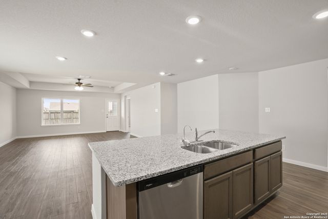 401 Lina Way, Seguin, TX 78155